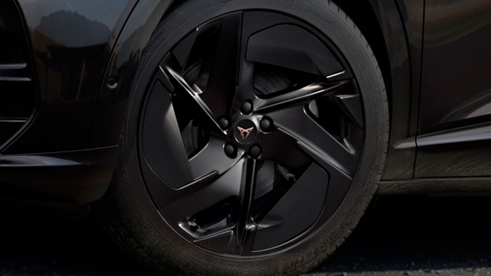 Νέα έκδοση Black Edition στην γκάμα του CUPRA Tavascan